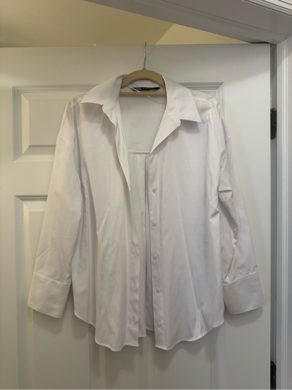 Zara Oversized Women’s Button-Up Shirt